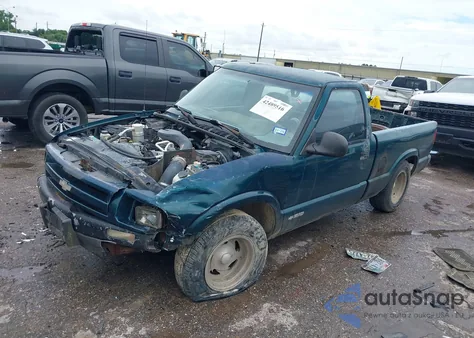 1996 Chevrolet S Truck S10 from USA, damaged, VIN 1GCCS14X8TK196900